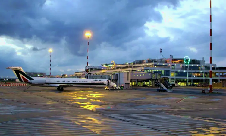 Aeropuerto de Bari-Karol Wojtyla