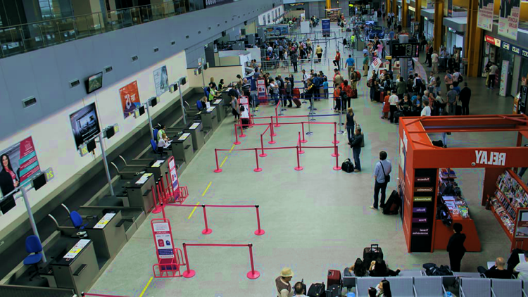 Aeropuerto Internacional Avram Iancu Cluj