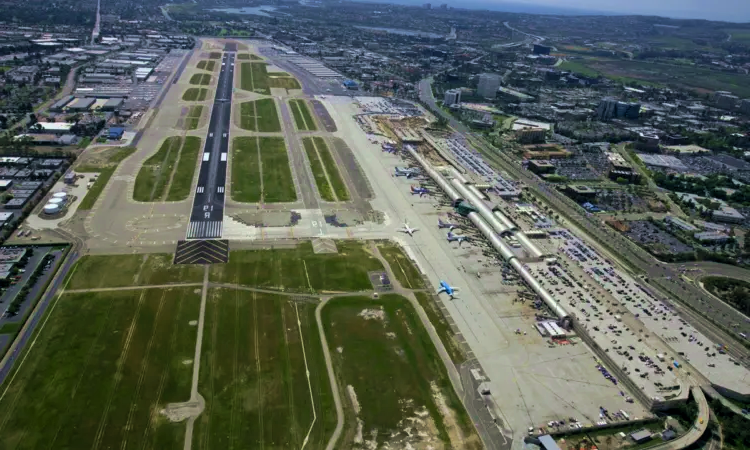 Aeropuerto Yeager