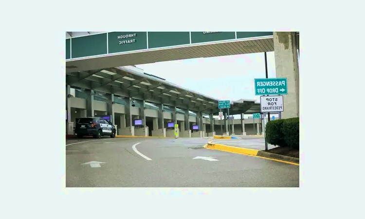 Aeropuerto Yeager