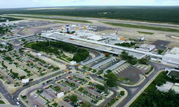 Aeropuerto Internacional de Cancún