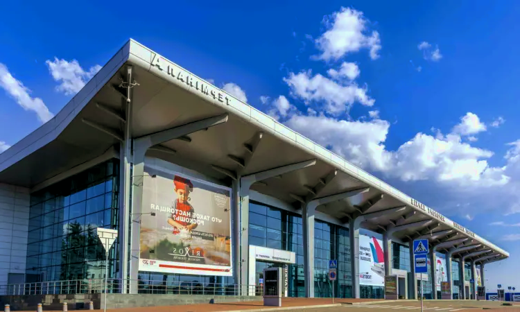 Aeropuerto Internacional de Járkov
