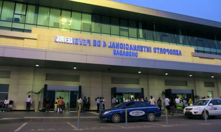 Aeropuerto Internacional Cuatro de Febrero