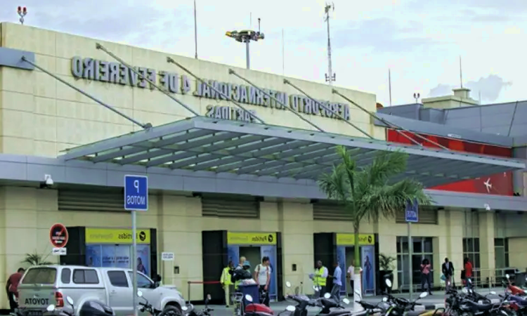 Aeropuerto Internacional Cuatro de Febrero