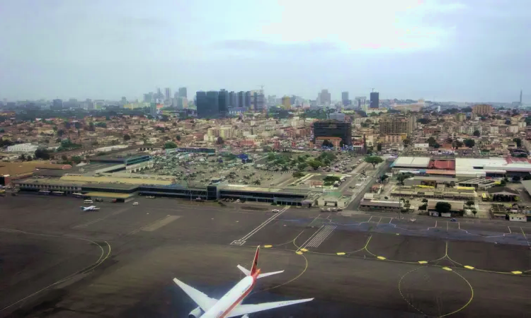 Aeropuerto Internacional Cuatro de Febrero