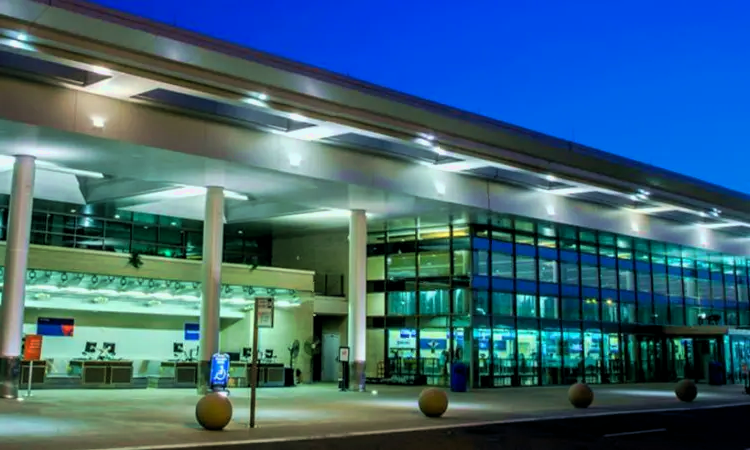 Aeropuerto Nacional Clinton