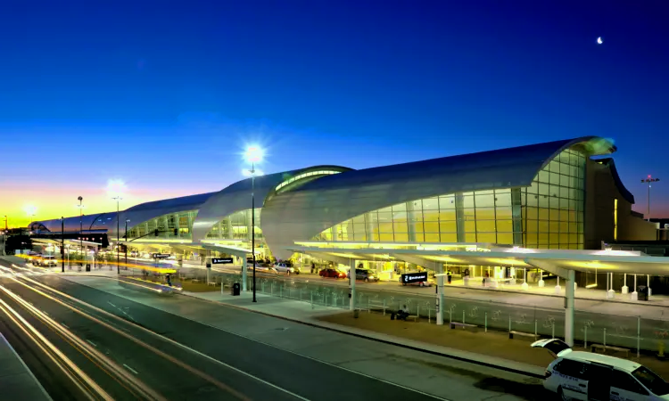 Aeropuerto Internacional Norman Y. Mineta San José