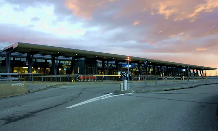 Aeropuerto de Trondheim Værnes