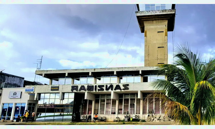 Aeropuerto Internacional Abeid Amani Karume